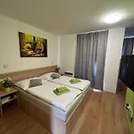Opily Sklep C3 * Velké Pavlovice
