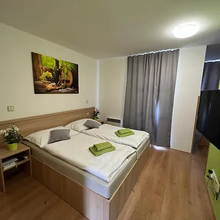 Opily Sklep C3 * Velké Pavlovice