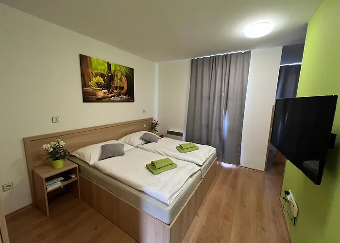 Opily Sklep C3 * Velké Pavlovice